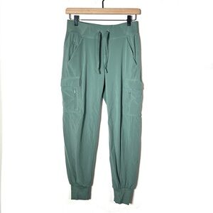 All In Motion Green jogger style athletic pants size XS B195